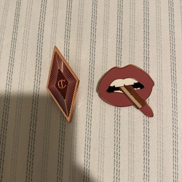Charlotte Tilbury beautiful pins !!!!! - Picture 1 of 5